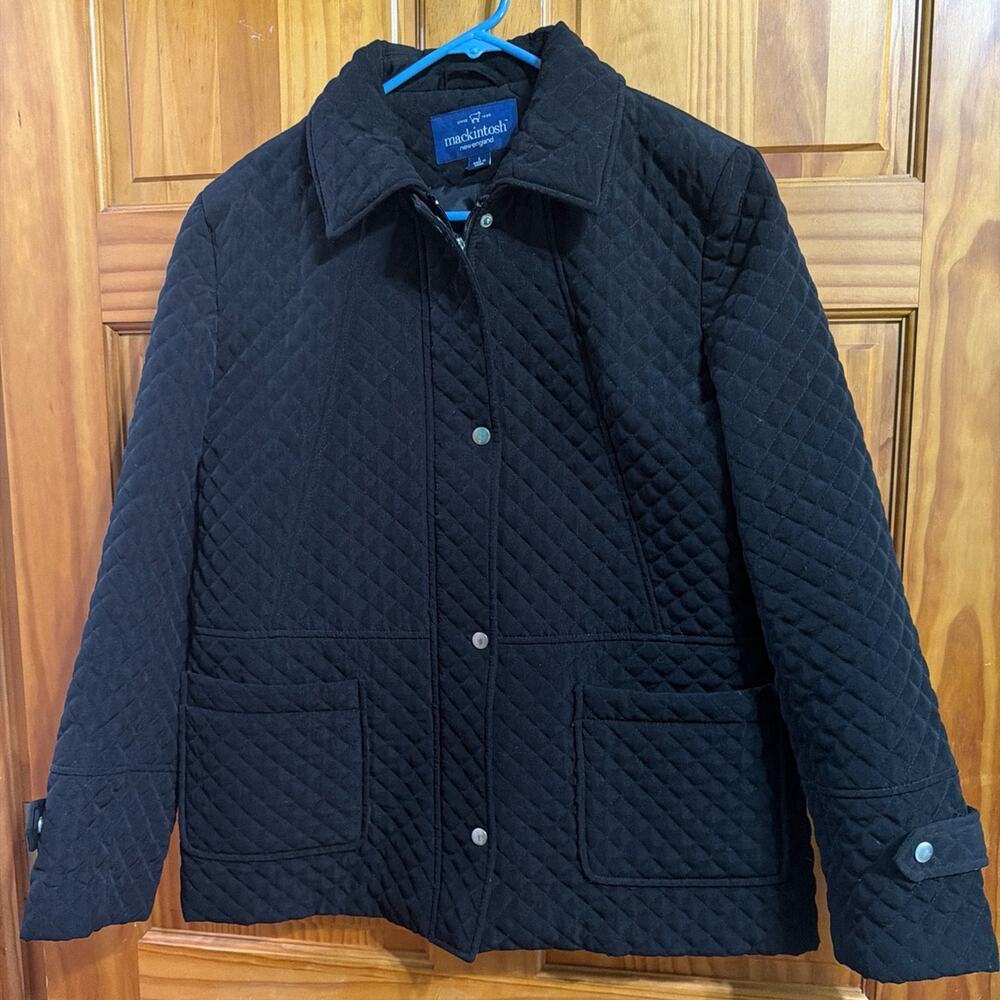 Mackintosh quilted black Jacket Size Large